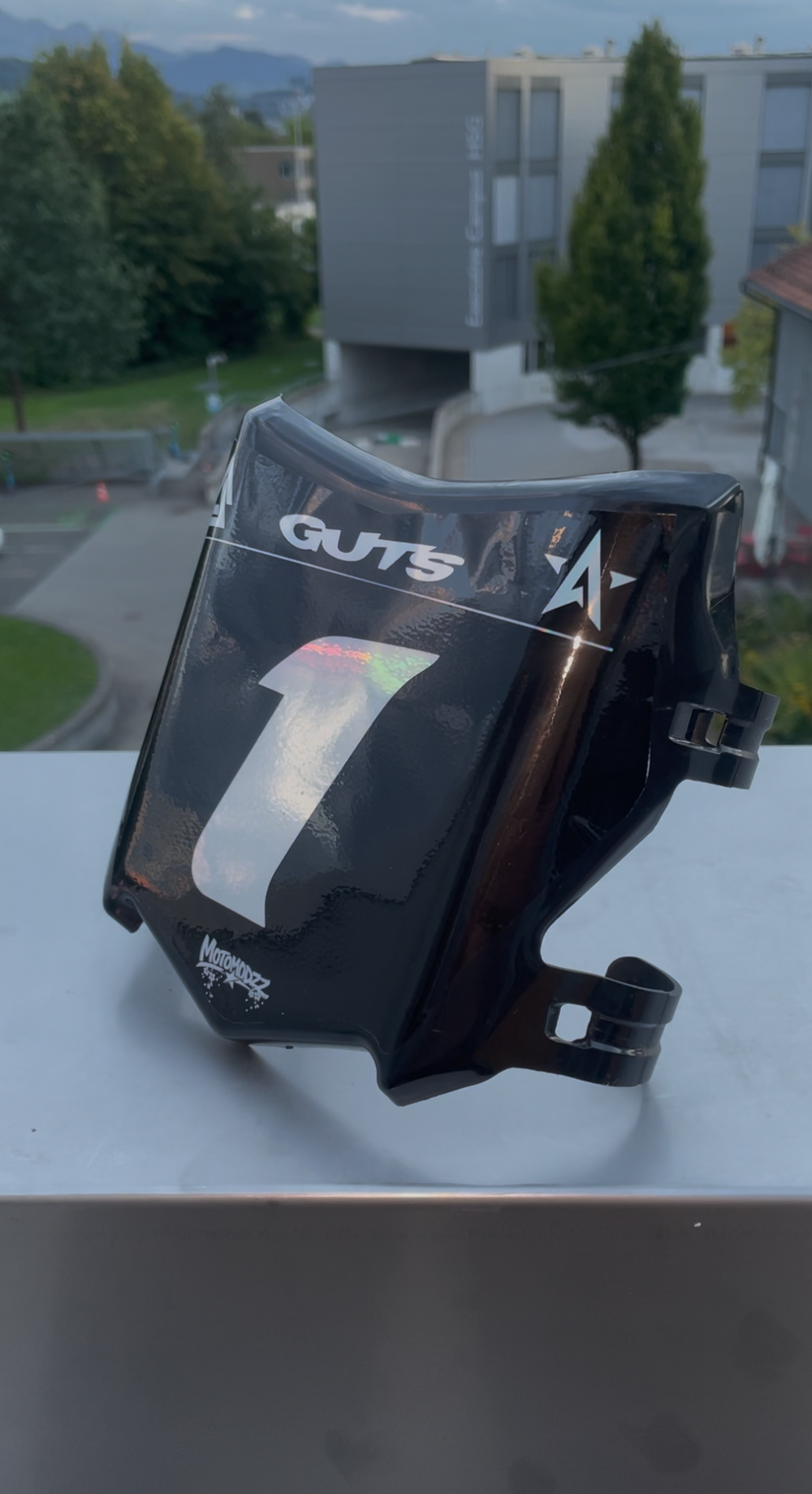 Motocutz Plate + Decal